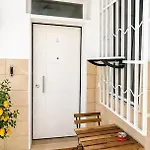 Mia's